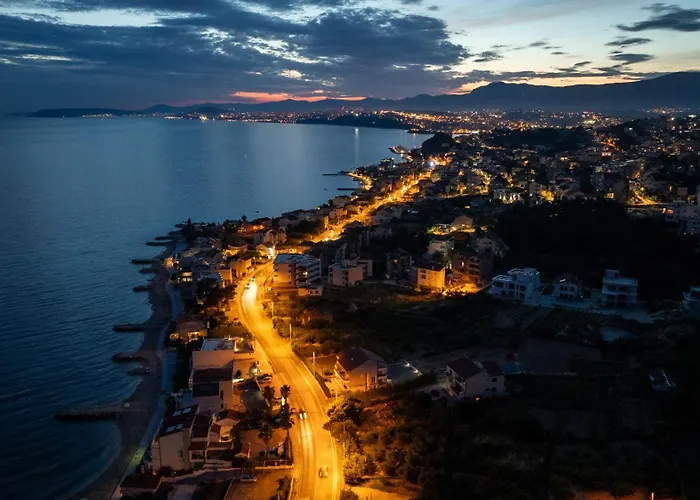 Pax Appartamento Podstrana